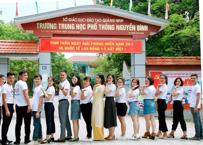 Hình ảnh Trường THPT Nguyễn Bình - Quảng Ninh 2