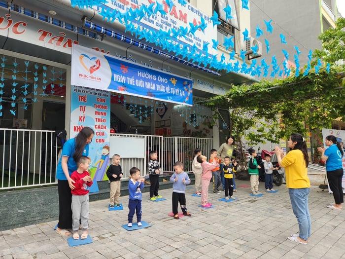 Trung tâm Phúc Tâm An chuyên dạy trẻ tự kỷ - hình ảnh 1