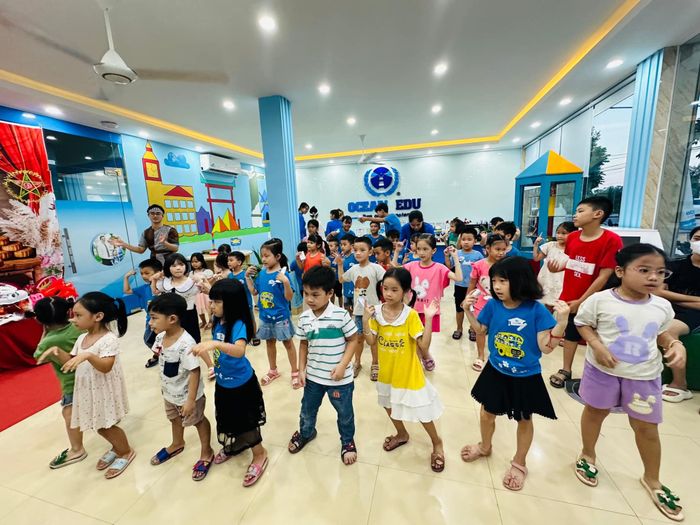 Hình ảnh Ocean Edu Quỳnh Phụ