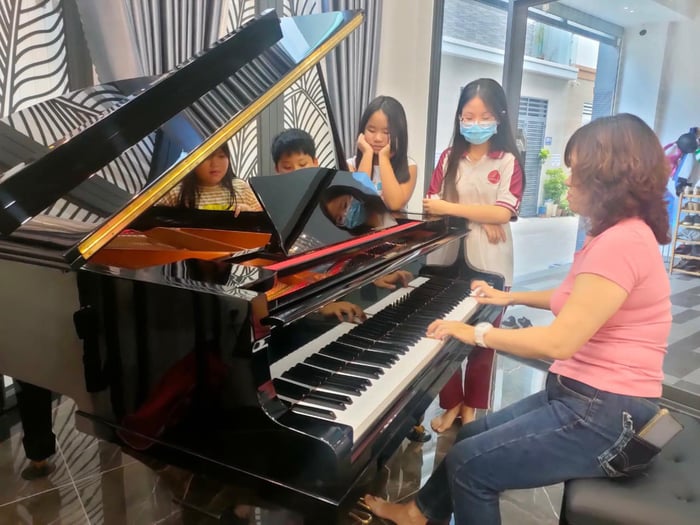 Hình ảnh 2 của Lớp học piano cô Thư