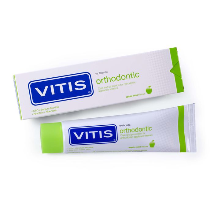 Hình ảnh 2 kem đánh răng Vitis Orthodontic cho răng niềng