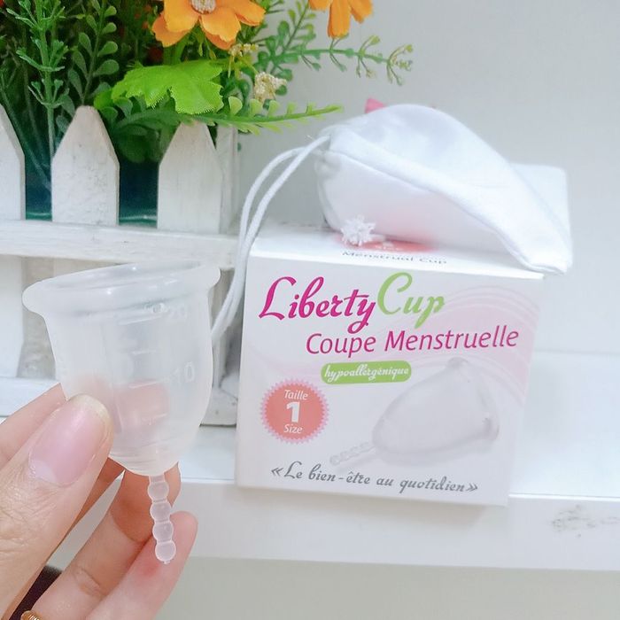 Hình ảnh cốc nguyệt san Liberty Cup từ Pháp 2