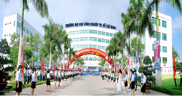 Trường Đại học Công nghiệp TP. Hồ Chí Minh - Ảnh 1