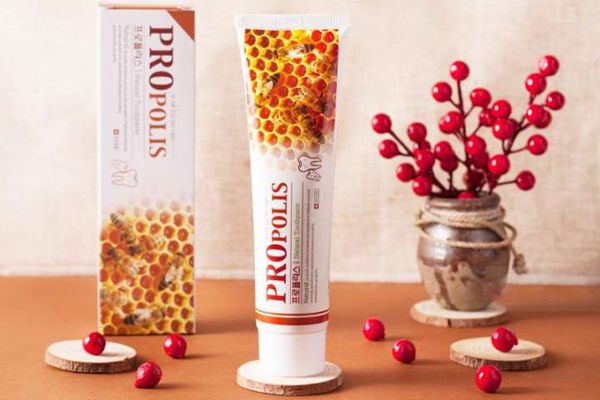 Hình ảnh 2 của Kem Đánh Răng Mật Ong Propolis Hàn Quốc