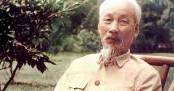 Ảnh chân dung Hồ Chí Minh 1