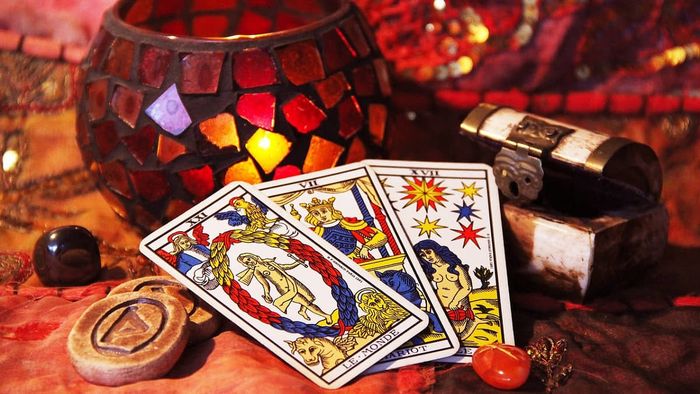 Tarot có thể dự đoán chính xác tương lai không?