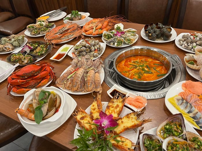 <i>Nhà hàng Buffet Poseidon</i>