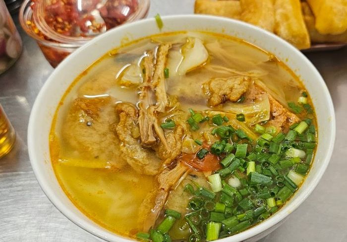 Bún chả cá Hờn - Hình ảnh 1