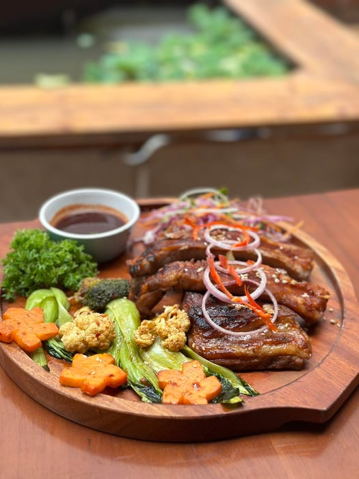 Bít tết tại Thị Bistro - Hình ảnh 1