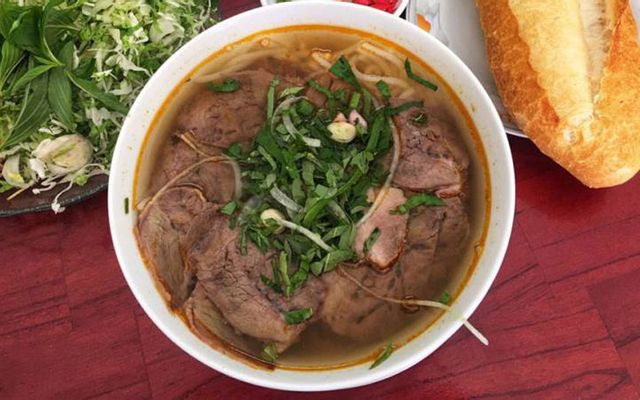 Hình ảnh bún bò Huế Má Nấu 1