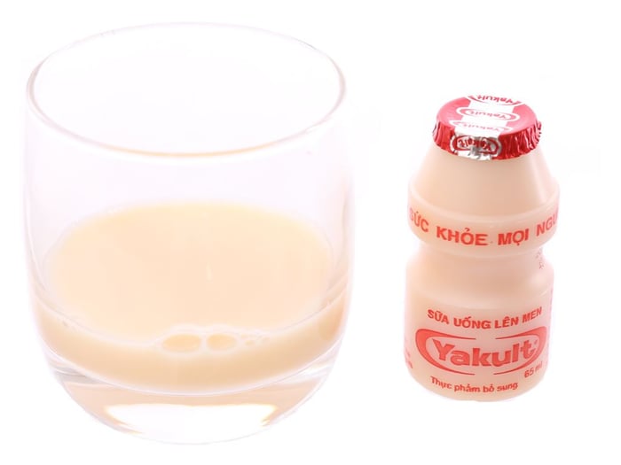 Hình ảnh sữa chua uống lên men Yakult 2