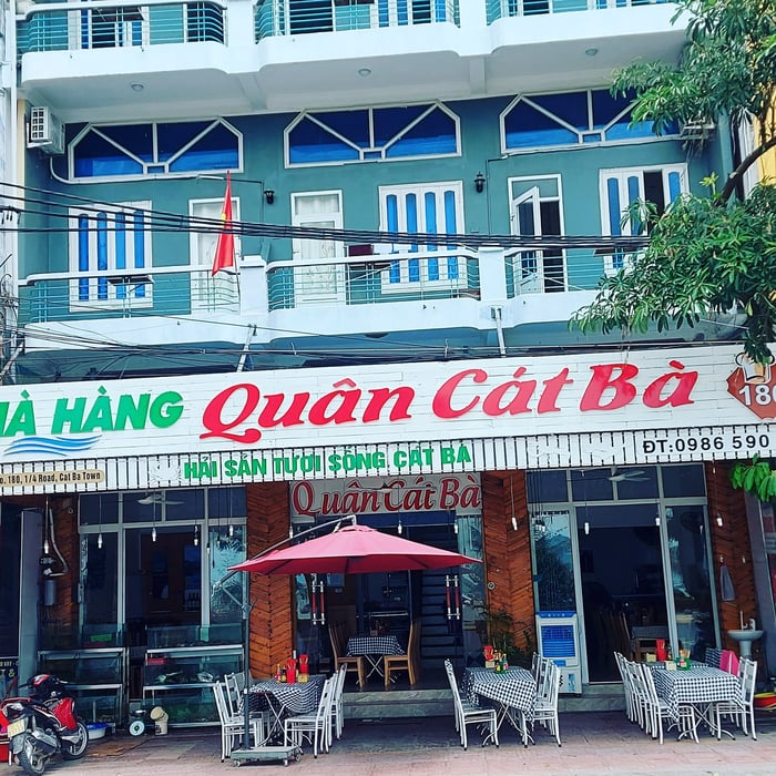 Ảnh 1 của Quân Cát Bà Family