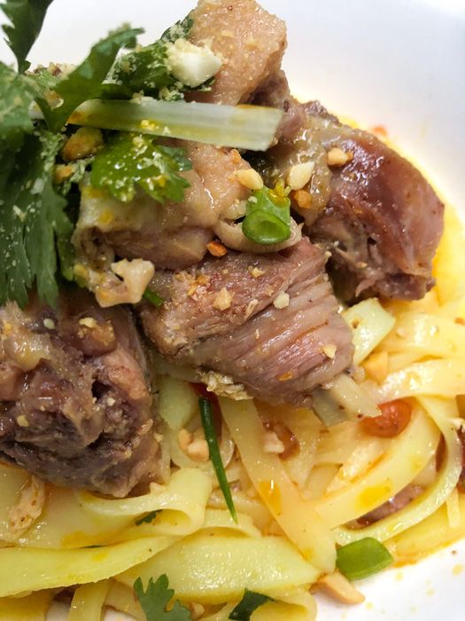 Bà Lữ Quán hình ảnh 2