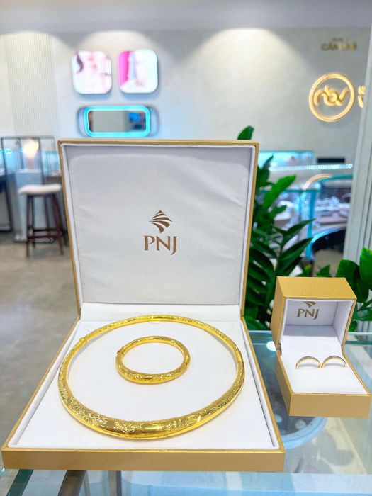 Hình ảnh PNJ Trần Hưng Đạo, Kon Tum 1