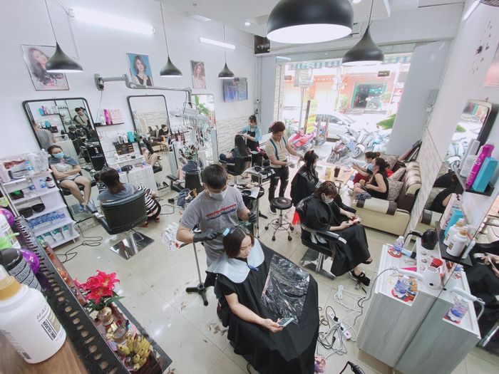 Hình ảnh 1 của HOÀNG PHÚC Nguyễn - Salon Tóc