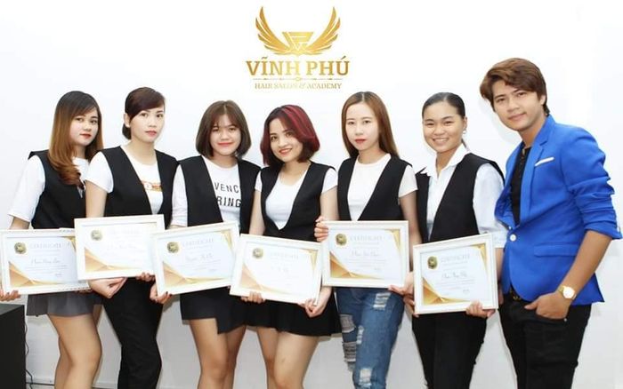 Hình ảnh 1 của Vĩnh Phú Hair Salon & Academy