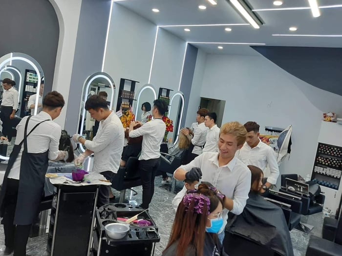 Hình ảnh của Hair Stylist Nhân Đỗ