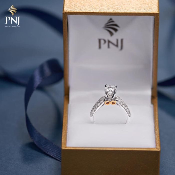 Ảnh 1 của PNJ