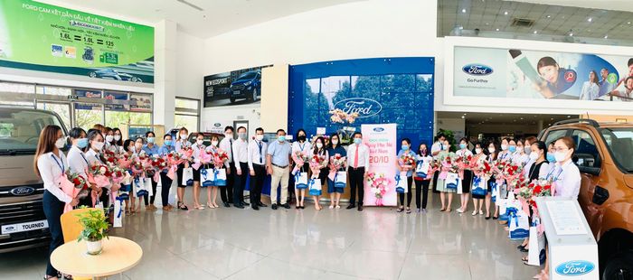 Ảnh đại lý Ford Bình Dương 2