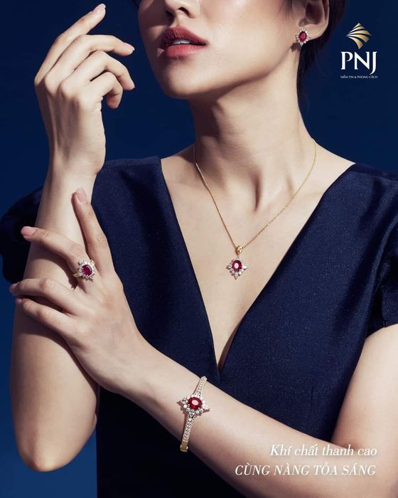 Ảnh 1 của PNJ