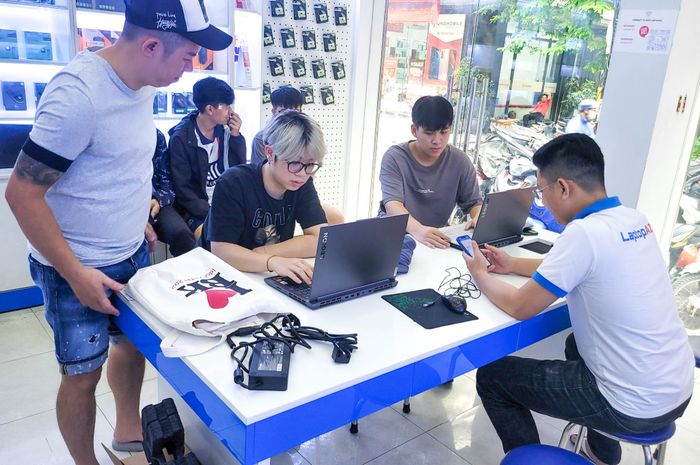 Hình ảnh LaptopAZ.vn 1