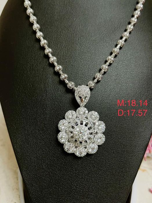 Cửa Hàng Vàng Hồng Ngọc hình 1