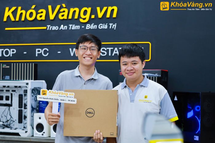 Hình ảnh Máy Tính Khóa Vàng 2