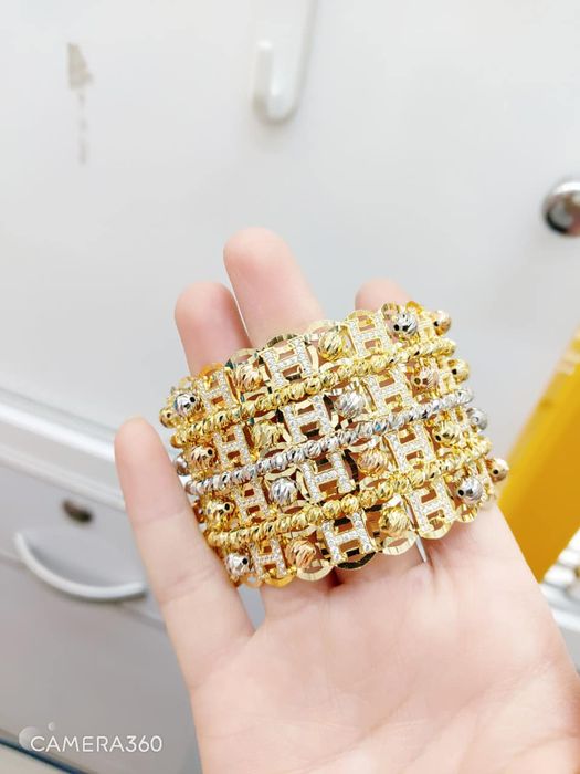 Tiệm Vàng Ba Hên - Ảnh 1