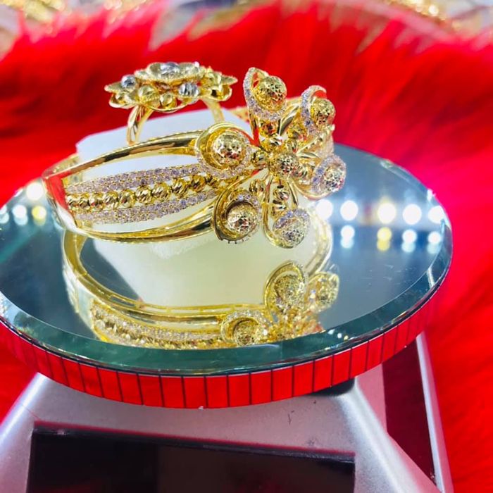 Cửa hàng vàng Kim Phát hình 2