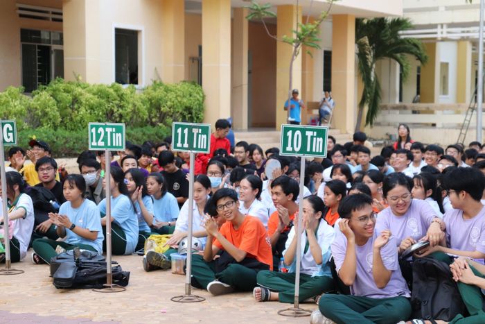 Hình ảnh 2 của Trường THPT Chuyên Trần Hưng Đạo