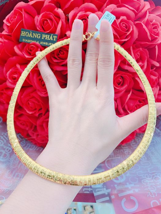Cửa hàng vàng Hoàng Phát hình 2