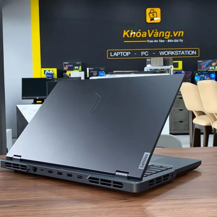 Hình ảnh Máy Tính Khóa Vàng 1
