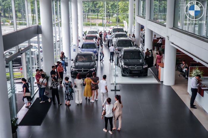 BMW Long Biên hình ảnh 1
