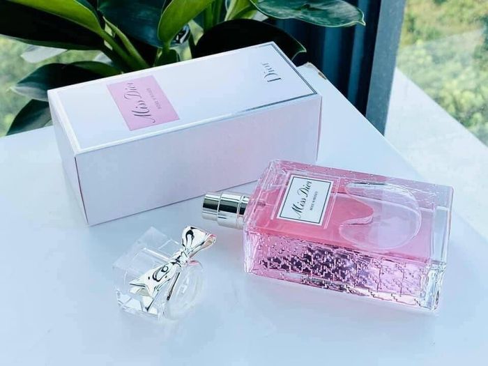Thịnh Ngô Perfume Authentic - Hình ảnh 2