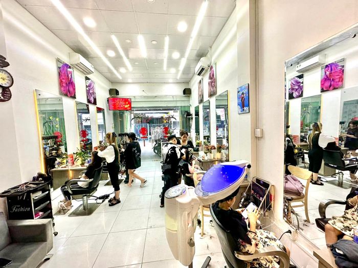 Hình ảnh Salon Nguyễn Tâm 2