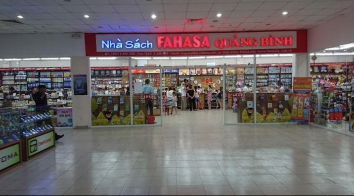 Hình ảnh Nhà sách Fahasa 1