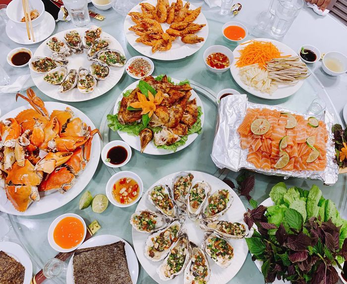 Hình Ảnh Nhà Hàng Sinh Thái Sông Vàng