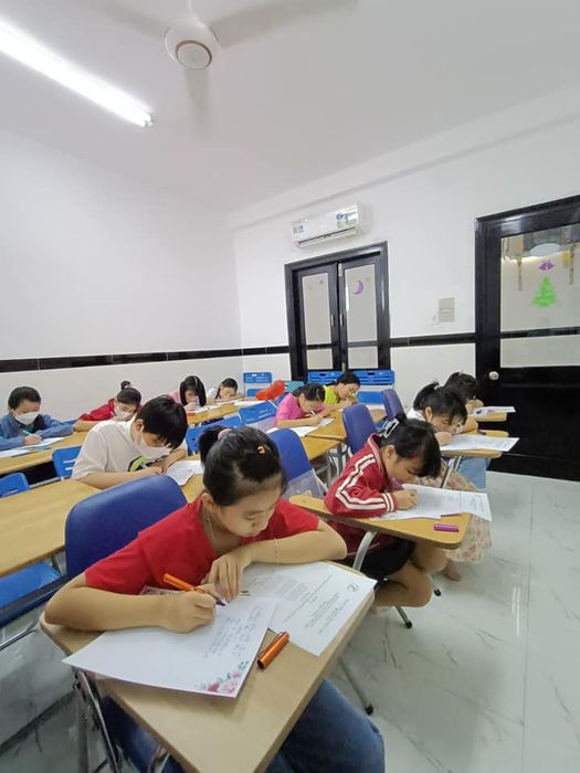 Chữ Viết Đẹp Châu Việt - Hình 2