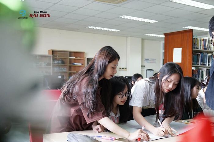 Hình ảnh Cao đẳng Sài Gòn 1