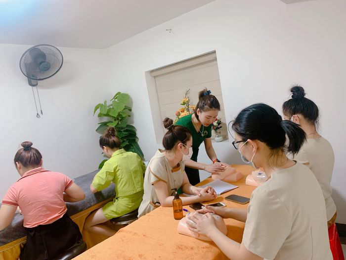 Hình ảnh 2 của HoMe Spa - Beauty Academy