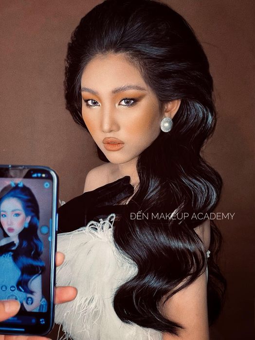 Bà Xã Wedding Dress - Hình ảnh 1 tại Đến Makeup Academy