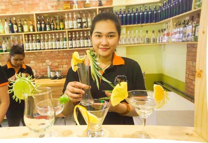 Hình ảnh Hướng nghiệp Á Âu 3
