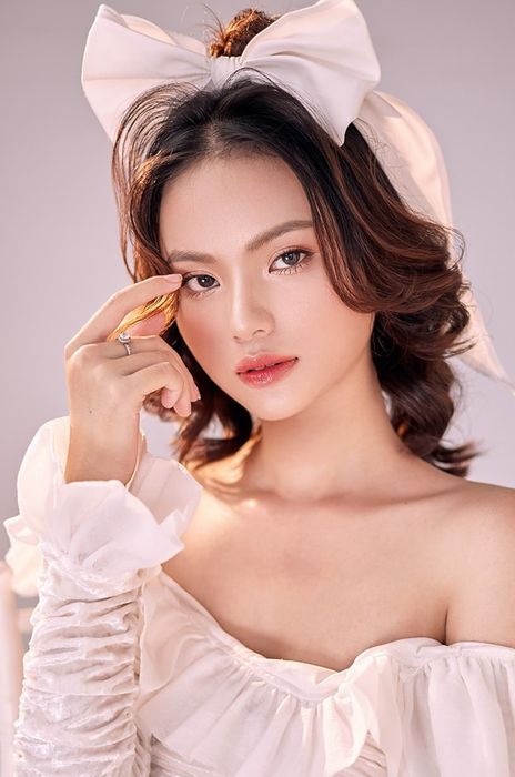 Hình ảnh Ngân Kim Makeup Academy (Thành Vinh Bridal)