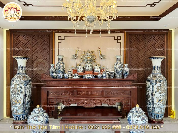 Bàn Thờ Tận Tâm - Hình 1