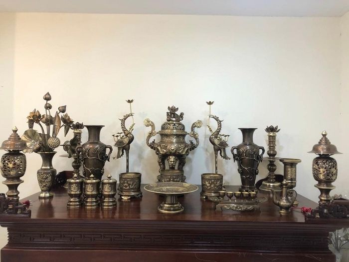 Đồ Đồng - Đồ Thờ Gia Truyền Hiền Viết hình 2
