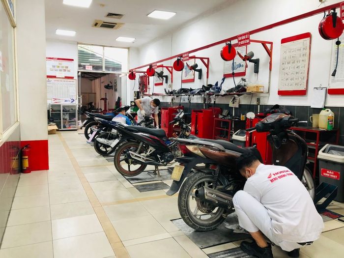Hình ảnh Honda Quang Trung 2 2