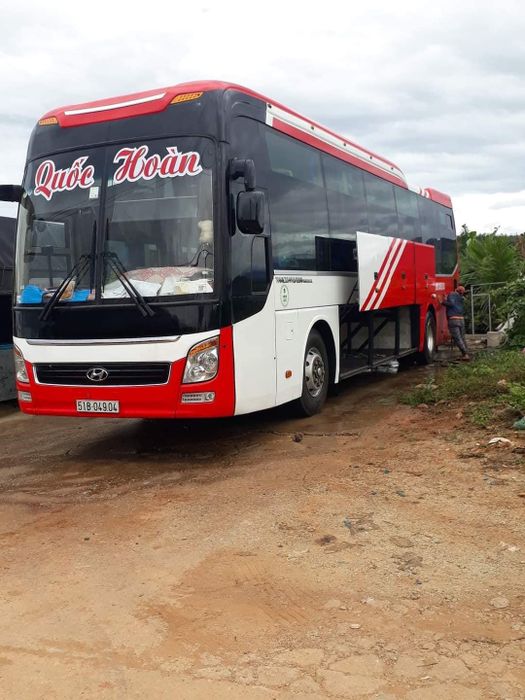 Hình ảnh xe khách Quốc Hoàn 2
