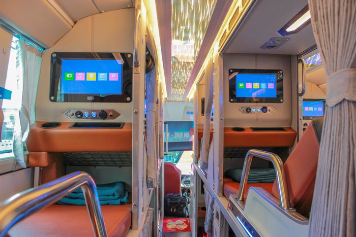Hình ảnh xe khách Việt Tân Phát 2