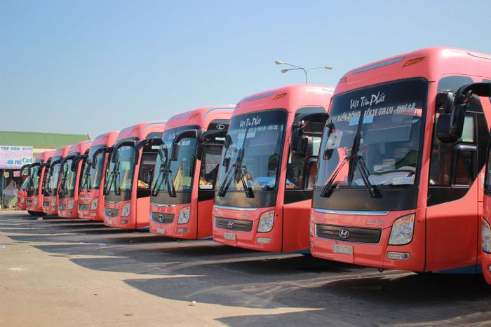 Hình ảnh xe khách Việt Tân Phát 1