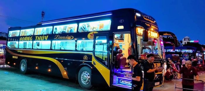 Hình ảnh xe khách HOÀNG THUỶ 2